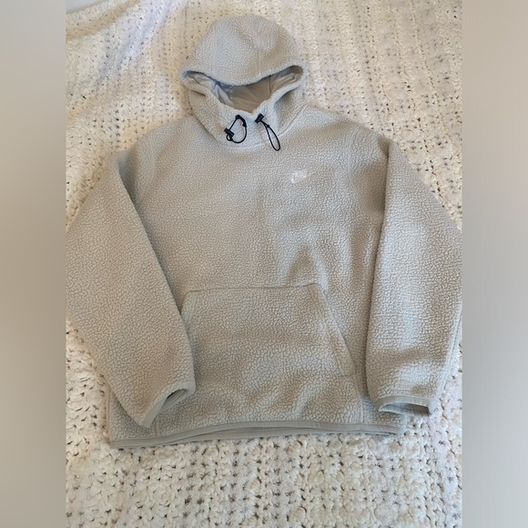 Nike Sportswear Sport Essentials Plus High-Pile Fleece Pullover Hoodie - Picture 5 of 11